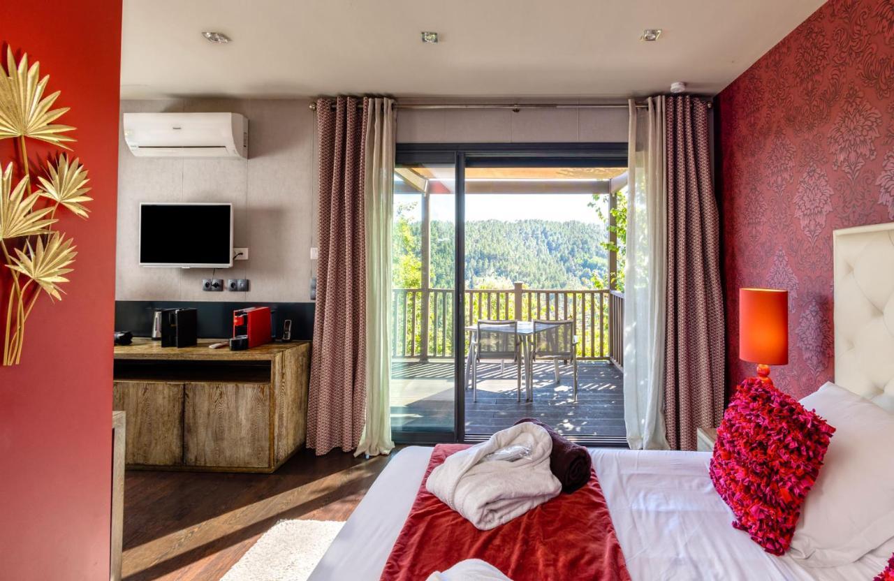 Domaine De Chalveches Hotel Spa 4* Faugeres  Kültér fotó